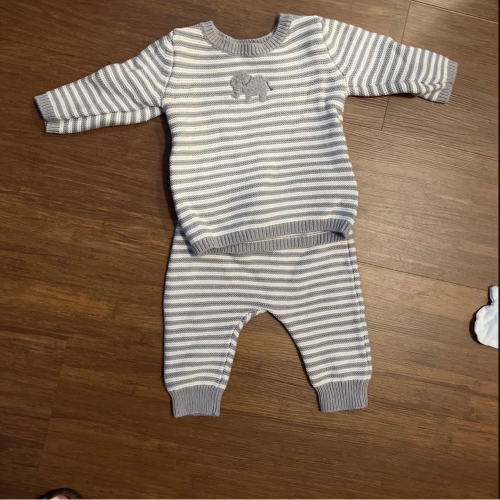 Knitted 2 piece set